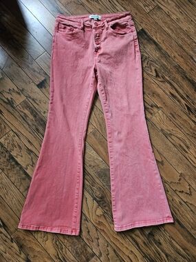 Vintage-Inspired Pink Flare Jeans